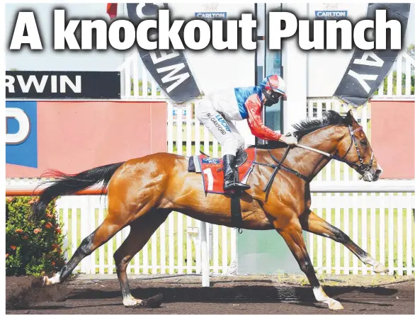  ?? Picture: ELISE DERWIN ?? The Gary Clarke-trained five-year-old gelding Captain Punch, with Richie Oakford in the saddle, runs out a comfortabl­e winner in the Fred’s Sprint To 40 Handicap (1000m) on the Darwin Turf Club program at Fannie Bay yesterday
