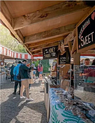  ?? BROOK SABIN/STUFF ?? Dare to dream – the popular Matakana Farmers’ Market is open every Saturday of the year, in our own backyard.