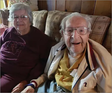  ?? BILL RETTEW — MEDIANEWS GROUP ?? Ninety-three-year-old Margie Tinsman and her 99-year-old brother Elmer Ellsworth Clemson spend spend time at home.