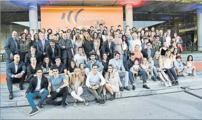  ?? FOTO: MANEL MONTILLA ?? El ‘Dream Team’ tuvo su merecido tributo con todas las familias 25 años después de la noche histórica de Wembley