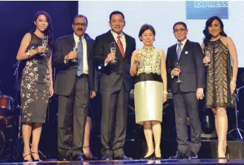  ??  ?? Toast with American Express and BDO Executives
