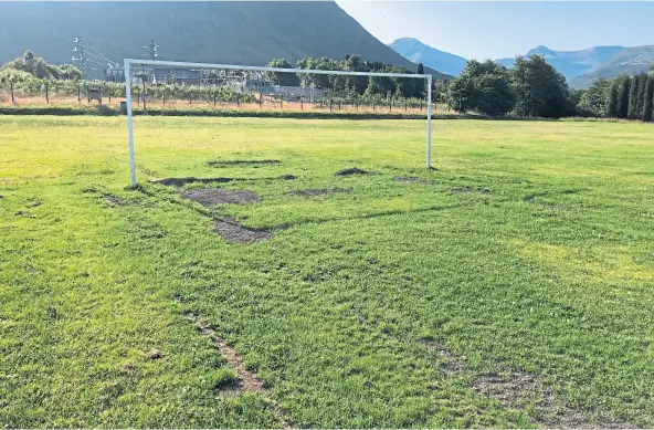  ?? ?? GROUND ROW: The pitch at Claggan Park has been the centre of a row between Fort William and Highland League chiefs.