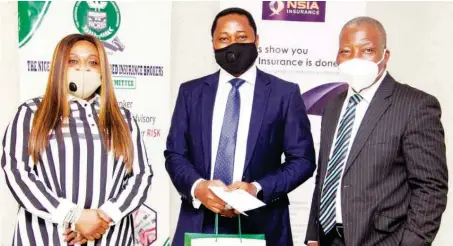  ??  ?? L-R: Vice Chairman of NCRIB (LAC), Mrs. Ifeoluwa Osijo-Okunnu, Guest Speaker, Mr. Ayokunle Olubunmi of Augusto &Co. and Chairman of LAC, Mr. Rotimi Olukorede at the meeting