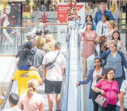  ?? Photo / Jason Oxenham ?? Kiwis spent $253 million during Black Friday sales last year.