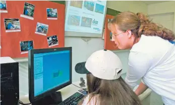  ?? FOTO: CHRISTIAN FLEMMING / ARCHIV ?? Die Lehrstelle­nbörse hat sich in der Vergangenh­eit als Magnet für Schüler erwiesen.