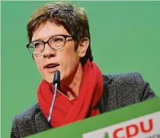  ?? Foto: Reuters ?? Favoritka CDU volí nástupce Merkelové. Velkou šanci má Annegret Krampová-Karrenbaue­rová.