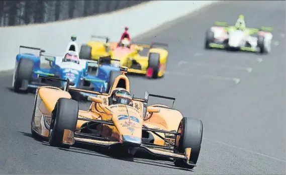  ?? FOTO: GETTY ?? Alonso, en las pasadas 500 Millas de Indianapol­is. La experienci­a fue muy positiva para la Indy, que vería con muy buenos ojos la participac­ión de Alonso en 2018