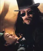  ?? RALPH NELSON/COLUMBIA PICTURES ?? Gary Oldman gives Dracula some Victorian style in 1992’s “Bram Stoker’s Dracula.”