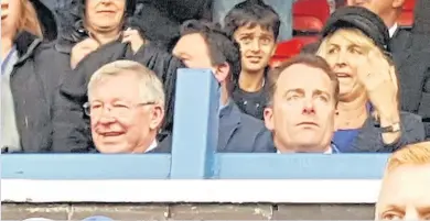  ??  ?? Sir Alex Ferguson was a guest of Nick Bianchi (right) at Macclesfie­ld Town FC