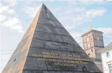  ?? FOTO: DPA ?? So wird sie bald wieder aussehen: die Karlsruher Pyramide.