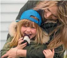  ?? PHOTO: SIMON O’CONNOR/STUFF ?? Ruby Richardson, 5, loves the sweet treatment from mum Alisha, who feeds her daughter at least a teaspoon of honey a day, which she says helps ease allergy symptoms.