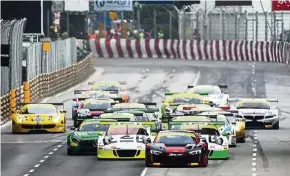  ??  ?? Typical scene at the exciting SJM Macau GT Cup, which is part of the FIA GT World Cup.