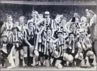  ?? PICTURE: PICTURE: NANCY FIELDER/PA. ?? CUP UPSET: A jubilant Sheffield Wednesday team winning the League Cup on April, 21 1991.