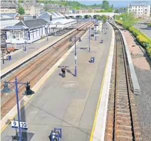  ?? ?? Travel A new Stirling - London train service has been proposed