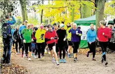  ?? BILD: DIE LAUFREPORT­ER ?? Sportlich im Wald: Beim Lop dwasch dörn Wildenloh drehten 2017 insgesamt 270 Läufer ihre Runden.