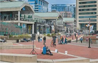  ?? KENNETH K. LAM/STAFF FILE ?? A proposed redevelopm­ent of Baltimore’s Harborplac­e has drawn sharp criticism.