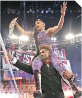  ?? / FOTO: CORTESÍA WWE ?? Tardó en asimilar el logro que obtuvo el pasado fin de semana.