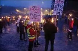  ?? ARKIVFOTO: ODD E. NERBØ ?? STORE PROTESTER: Innbyggern­e i Fana gikk i fakkeltog for å stoppe godstermin­alen i Hordnessko­gen.