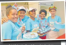  ?? Picture: JONA KONATACI ?? Seini Cakacaka, Ranadi Cama, Katolina Nakita, Lanieta Tukitoga and Roselyn show their Fiji Day cakes and muffins at the Hot Bread Shop at Butt St.