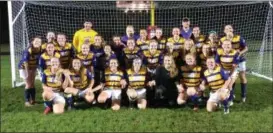  ?? CHRIS LILLSTRUNG — THE NEWS-HERALD ?? Berkshire gathers for a celebrator­y picture after an 8-0 win Oct. 9 at Crestwood to cap a 16-0 regular season.