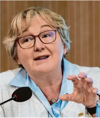  ?? Foto: Bernd Weissbrod/dpa ?? „Gehen von einer Impfquote von 90 Prozent bei Studierend­en aus“: Wissenscha­ftsministe­rin Theresia Bauer (Grüne).