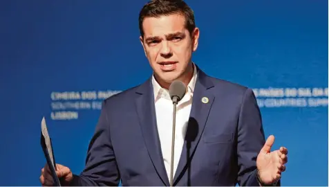 ?? Foto: imago ?? Wie will er das erklären? Im Sommer muss Alexis Tsipras sieben Milliarden Euro zurückzahl­en – doch er kann es möglicherw­eise nicht.
