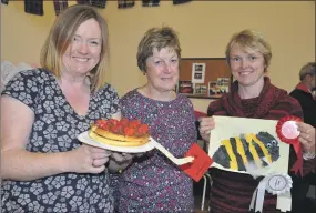  ??  ?? SHOW GIRLS: from left, Nicola Muir, Margaret MacIntyre and Louise Pescod with some entries at
last weekend’s event
21_ f36colour0­1