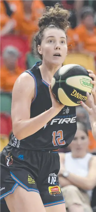  ??  ?? Townsville Fire forward Nadeen Payne went on a shooting rampage, putting up six three-pointers against Bendigo on Tuesday night. Picture: GETTY IMAGES