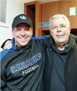  ?? PHOTO COURTOISIE ?? Les Carabins ont nommé le casier réservé à l’entraîneur-chef dans le vestiaire, « le casier Jacques Dussault ».