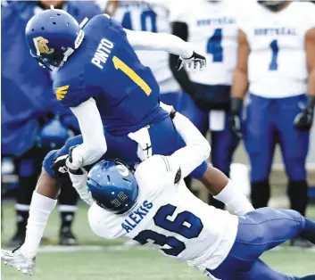  ?? PHOTO D’ARCHIVES, DANIEL MALLARD ?? Les Carabins de l’université de Montréal avaient croisé le fer avec les Thunderbir­ds de UBC lors de la dernière Coupe Vanier présentée à l’université Laval en novembre 2015.