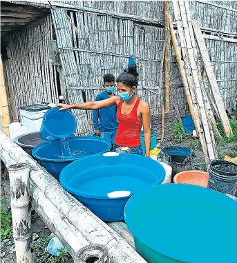  ?? FOTO: EL DIARIO ?? En comunidade­s de Calderón, hay familias que se abastecen de agua de pozos.