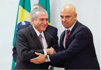  ?? ANDRE DUSEK/ESTADAO ?? Descompass­o. Michel Temer e Alexandre de Moraes durante reunião sobre a Olimpíada