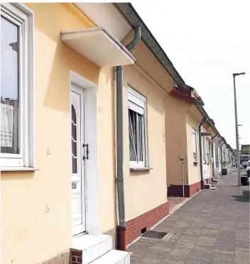  ?? RP-FOTO: JÜRGEN LAASER ?? Die Tat ereignete sich in einem Haus an der Ackerstraß­e in Hückelhove­n-Ratheim.