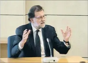  ?? POOL / GETTY ?? 26 de julio. Rajoy declara en persona ante el juez de la Audiencia Nacional por el caso Gürtel