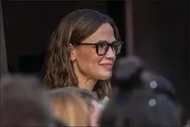  ?? EMILY CURIEL — THE KANSAS CITY STAR ?? Jennifer Garner will star in “Fruitcake,” a movie about the embezzleme­nt case that rocked Collin Street Bakery.