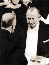  ?? NATIONAL STEINBECK CENTER ?? Left, Steinbeck receiving his Nobel Prize in Sweden in 1962.