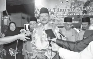  ??  ?? OSMAN berharap makluman tilawah peringkat DUN akan disampaika­n lebih awal sebulan untuk membolehka­n persiapan lebih rapi dilakukan.