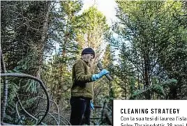  ??  ?? CLEANING STRATEGY Con la sua tesi di laurea l'islandese Soley Thrainsdot­tir, 28 anni, hamostrato come creare strumenti di pulizia con risorse naturali come l’olio o il catrame ricavato, per esempio, dai pini islandesi, riducendo l’uso di prodotti...