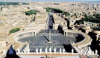  ??  ?? Vaticano.
Piazza San Pietro