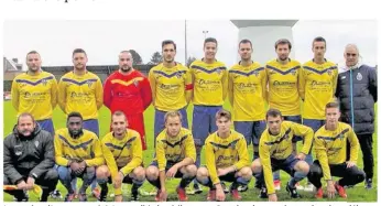  ?? Recueilli par F.H. ?? Les seniors l’ont emporté 4-1 samedi à domicile contre Sourdeval et continuent leur bon début de championna­t. L’équipe a un nouvel entraîneur cette saison, en la personne d’Armando Freitas (à droite sur la photo).