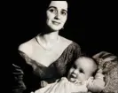  ?? Photograph: Loopline Films ?? Baby Rose Dugdale held by her mother, seen in the documentar­y series Mná an IRA (Women of the IRA).