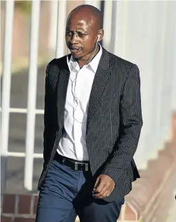  ?? /EUGENE COETZEE ?? Andile Lungisa arrives in court yesterday.