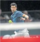  ??  ?? A tope. Novak Djokovic.