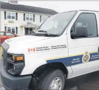  ?? GUARDIAN FILE PHOTO ?? A Canadian Border Services van sits outside the Sherwood Motel in this 2016 file photo.