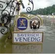  ?? Foto: Weigel, dpa ?? Nur noch das Firmenschi­ld des Lokals „Bayerisch Venedig“ragte am 12. Au gust 2002 in Passau aus der Hochwasser führenden Donau.