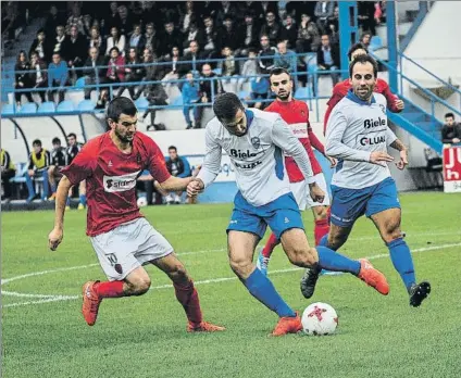  ?? FOTO: UNANUE ?? El Lagun Onak ha tenido más fortuna que el Anaitasuna, su vecino en el valle del Urola, aunque no ha sido capaz de llegar al playoff