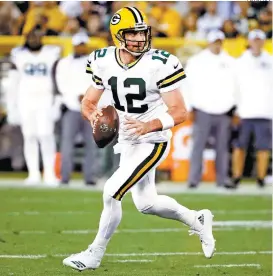  ??  ?? Aaron Rodgers tuvo una noche tranquila