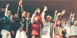  ??  ?? BJP’s CM face Prem Kumar Dhumal (C) addressing an election rally in Kotkhai in Shimla.