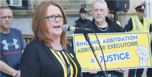  ??  ?? La présidente du Conseil des syndicats des foyers de soins du N.-B., Sharon Teare. - Archives