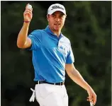  ?? TIM BRADBURY / GETTY IMAGES ?? Justin Thomas waves to the gallery after parring the 18th hole and completing a threeshot victory in the Dell Technologi­es Championsh­ip, a FedEx Cup playoff event at TPC Boston.